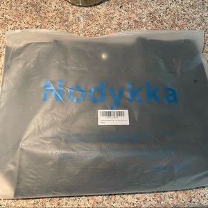 Nodykka Black Leather Tote